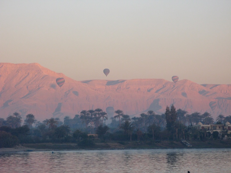 Balloons on the Nile