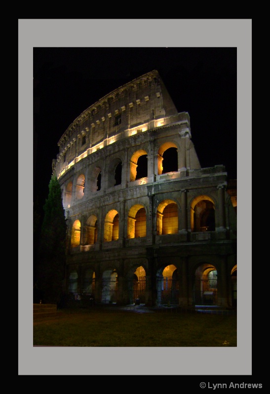 Colosseum Night - ID: 7843428 © Lynn Andrews