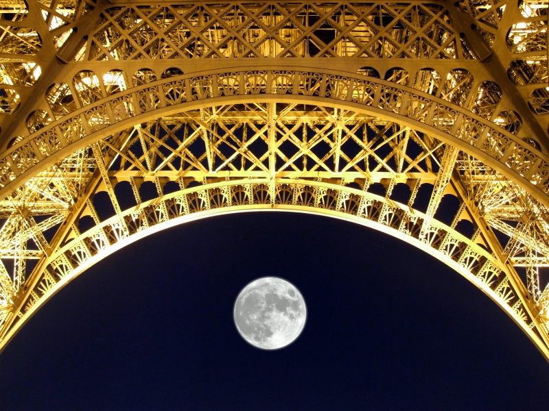 Parisian Moon...