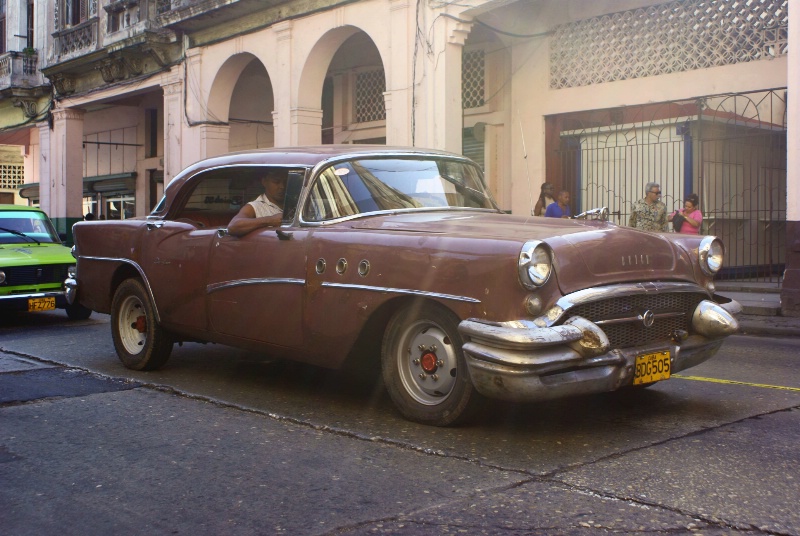 Buick in Havana