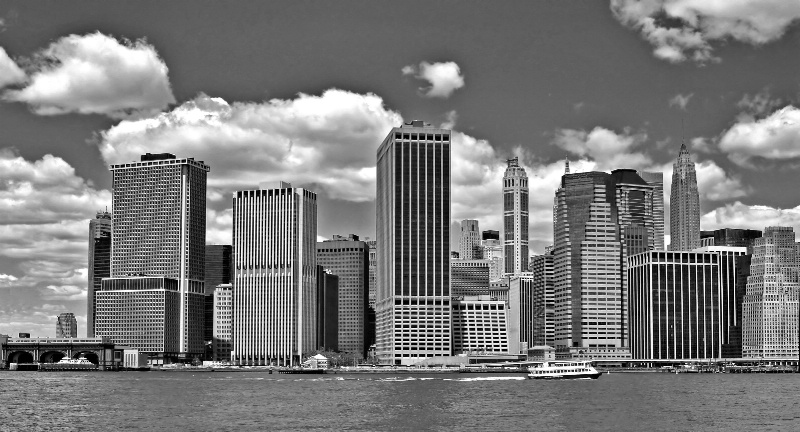 Manhattan Skyline (Monotone) - ID: 8105296 © Clyde Smith