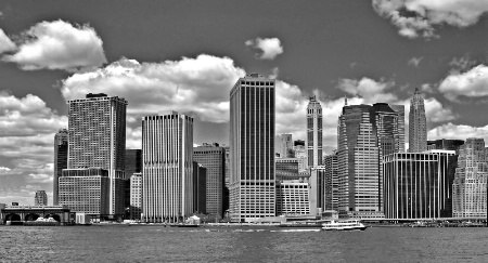Manhattan Skyline (Monotone)