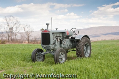 1935 Twin City Tractor 