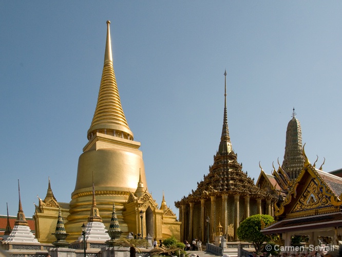 Grand Palace 2 - ID: 8169385 © Carmen B. Sewell