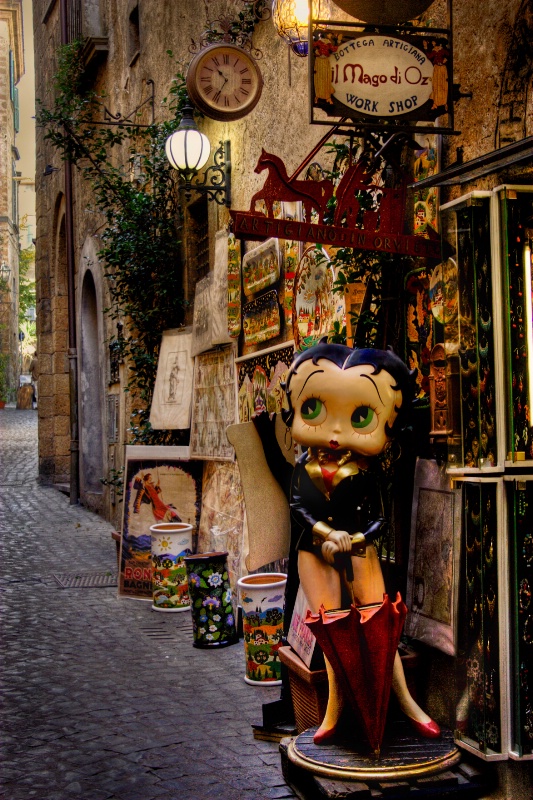 Betty Boop in Italy