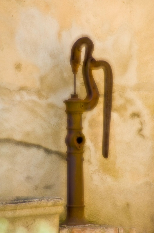 Old Hand Pump, Todi, Umbria - ID: 8233174 © Larry J. Citra