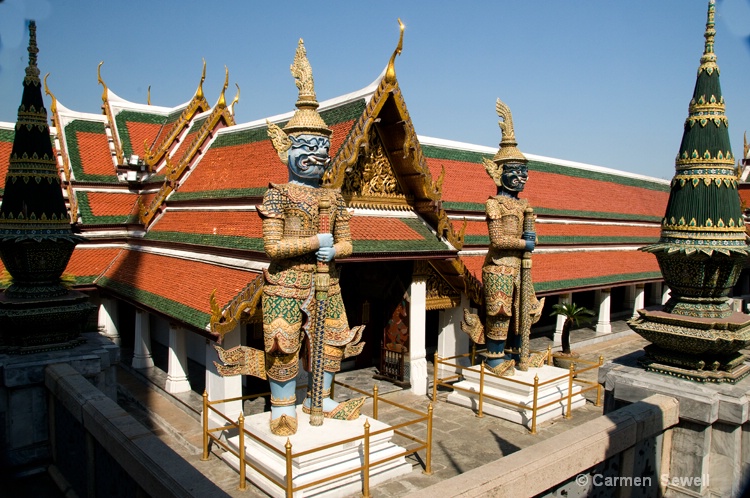 Grand Palace Guardians, Bangkok - ID: 8258458 © Carmen B. Sewell