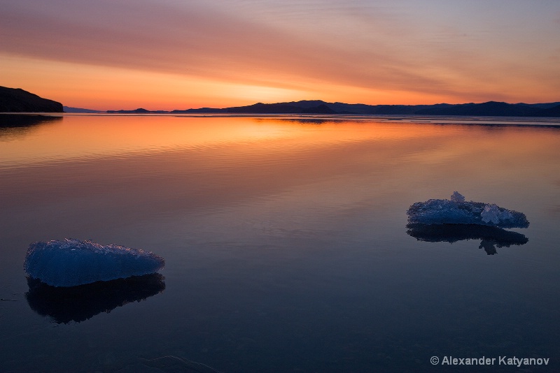 Calm before dawn. Baikal Lake