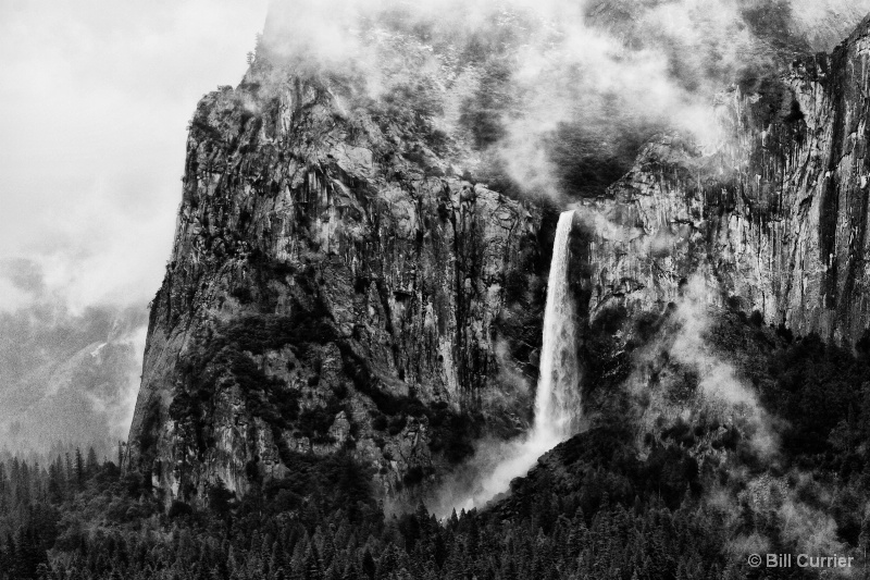 Yosemite Bridal Veil Falls - ID: 8317174 © Bill Currier