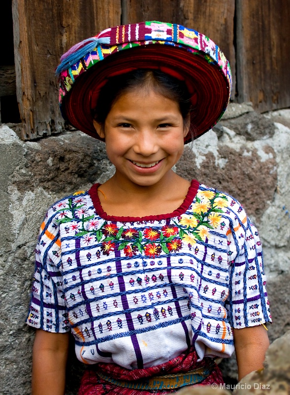 Girl Wearing Tocoyal - ID: 8375951 © Mauricio Diaz