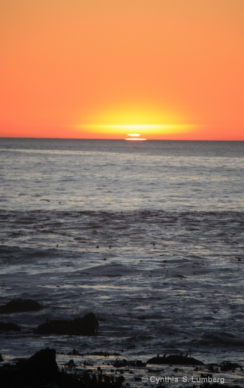 Pacific Ocean Sunset - ID: 8402251 © Cynthia S. Lumberg