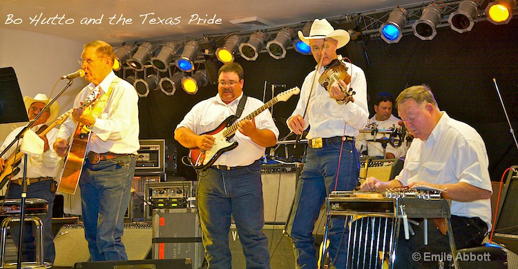 Bo Hutto and "The Texas Pride - ID: 8419123 © Emile Abbott