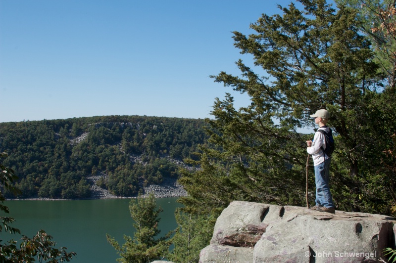 hiking devils lake