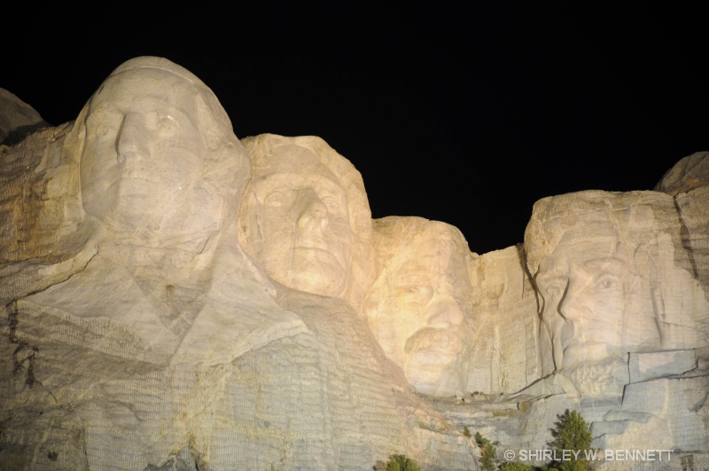 MOUNT RUSHMORE NIGHT ILLUMINATION - ID: 8437655 © SHIRLEY MARGUERITE W. BENNETT