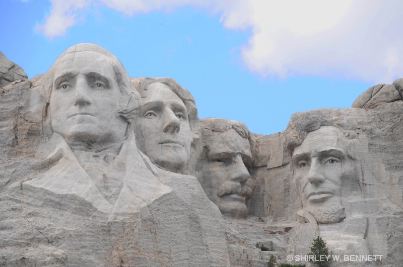 MOUNT RUSHMORE PRESIDENTS' SCULPTURES - ID: 8437717 © SHIRLEY MARGUERITE W. BENNETT