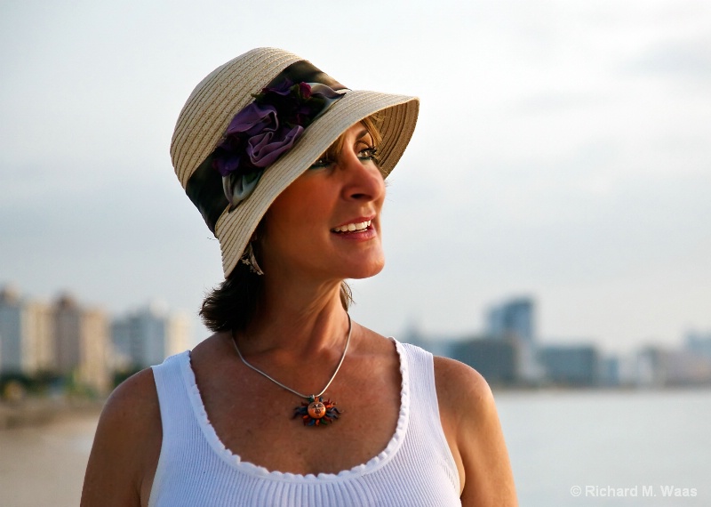 Shara on the Beach - ID: 8700573 © Richard M. Waas