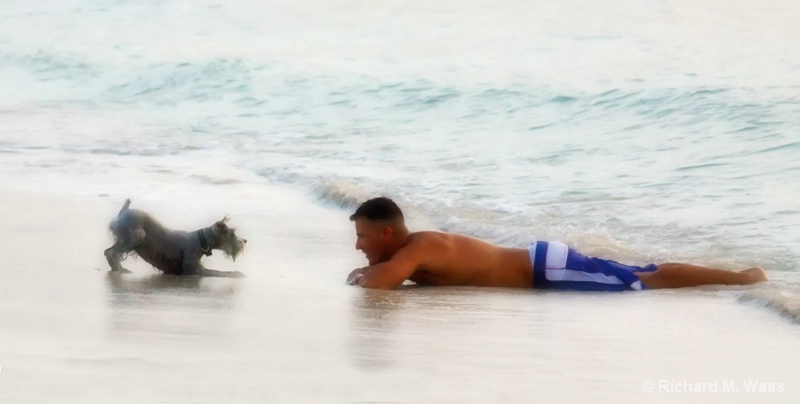 Playing on the Beach - ID: 8701356 © Richard M. Waas