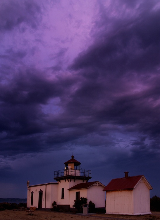 Storm Rollin' In