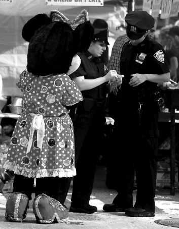 New York City Cops Checking Permit  09-1