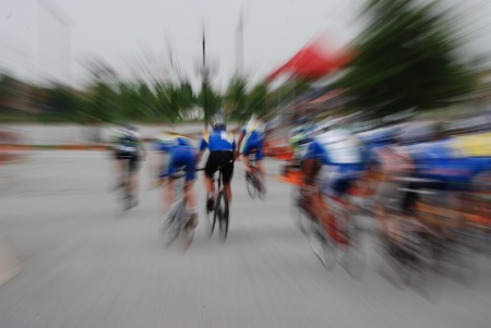Bike Race - Zoom Lens to Create Blur