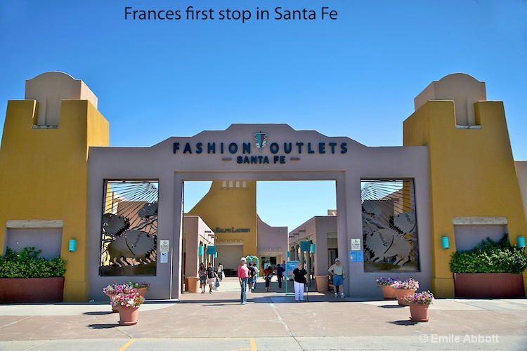 Frances first stop in Santa Fe - ID: 8886887 © Emile Abbott