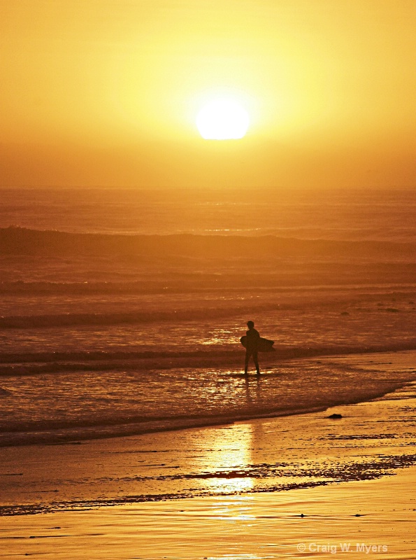 Sundown Surfer