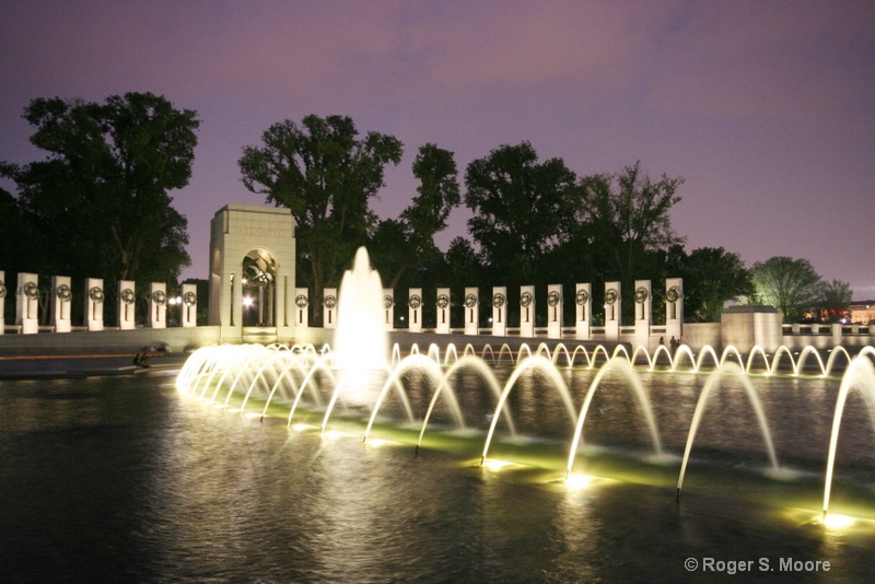 Twilight at the WWII Memorial