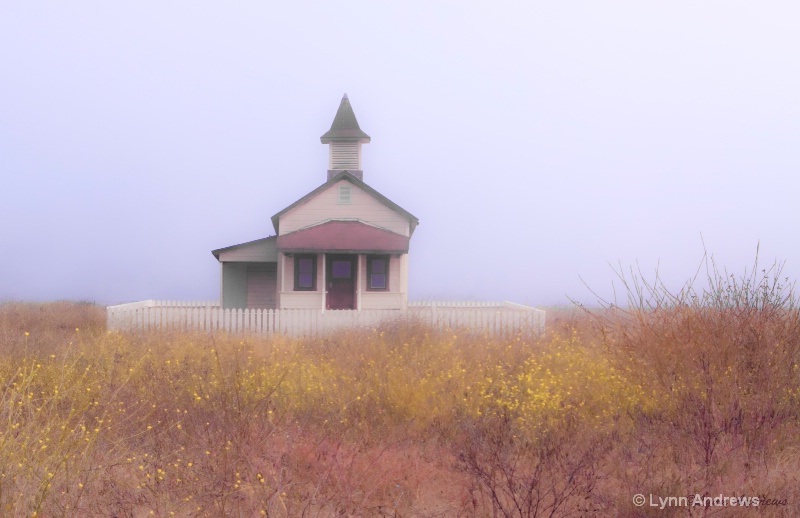 Country Church in the Fog - ID: 8944717 © Lynn Andrews