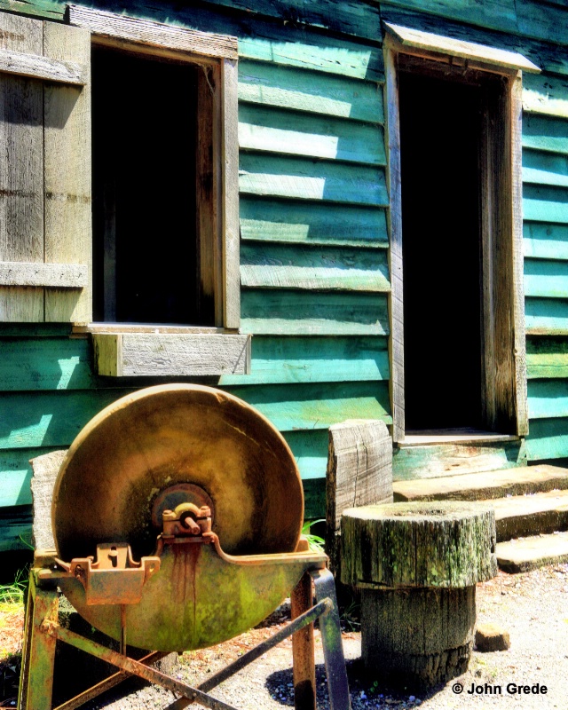 plantation shed - ID: 8974127 © John R. Grede