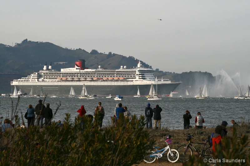   Queen Mary 2 Arrives on Time
