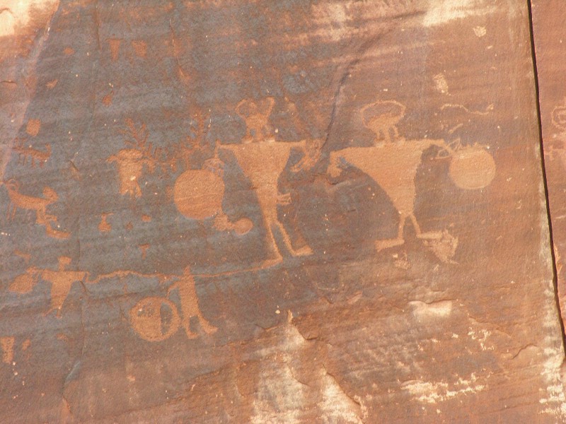 potash petroglyphs - ID: 9000432 © Jannalee Muise