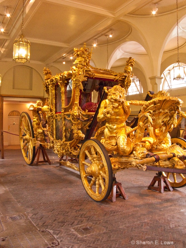 Gold Stage Coach, Royal Mews, Buckingham Palace - ID: 9018385 © Sharon E. Lowe