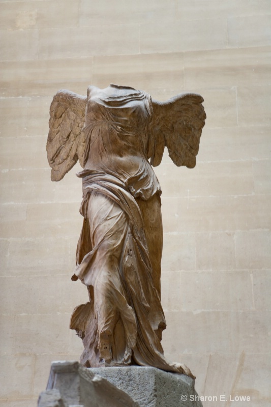 Winged Victory of Samothrace, Le Louvre, Paris - ID: 9033094 © Sharon E. Lowe