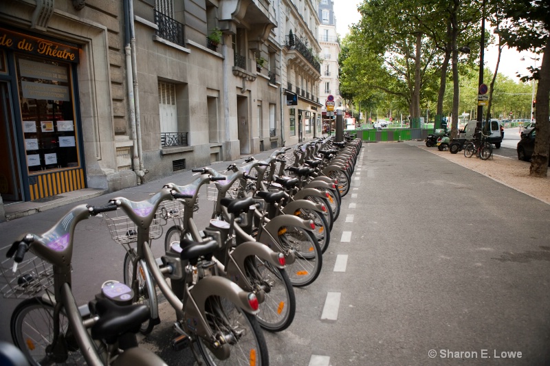 Velib' - Paris Rental Bikes - ID: 9033262 © Sharon E. Lowe