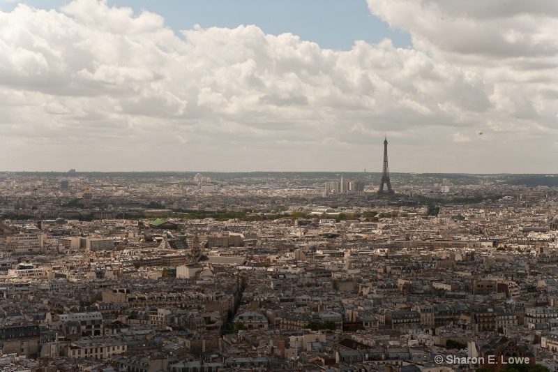 View from Basilique du Sacre-Coeur, Paris - ID: 9033385 © Sharon E. Lowe
