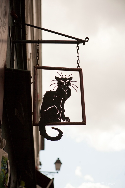Cat sign, Montmarte, Paris - ID: 9033405 © Sharon E. Lowe