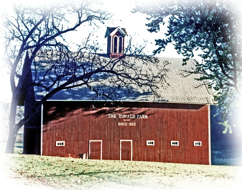 Heritage Barn - ID: 9070170 © John M. Hassler
