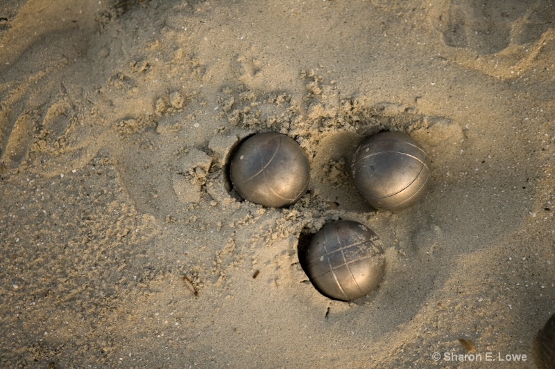 Boules balls - ID: 9083710 © Sharon E. Lowe