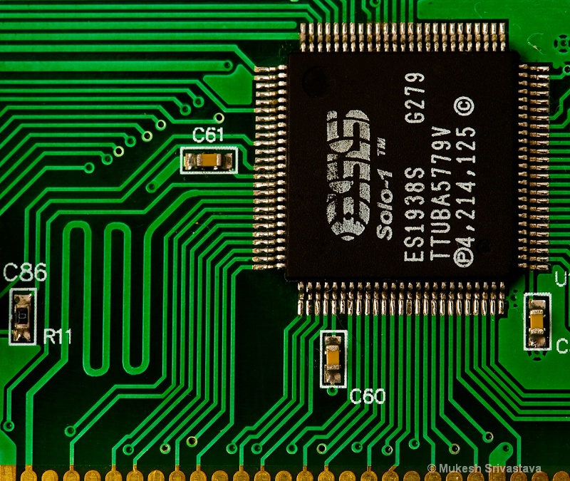 IC and PCB