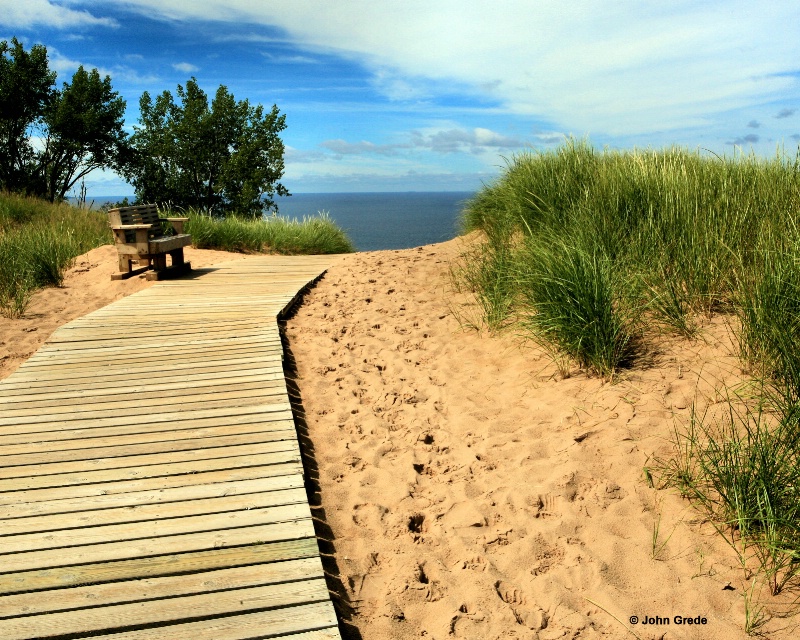 boardwalk - ID: 9343681 © John R. Grede