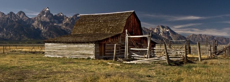 Old Barn - ID: 9447037 © Patricia A. Casey