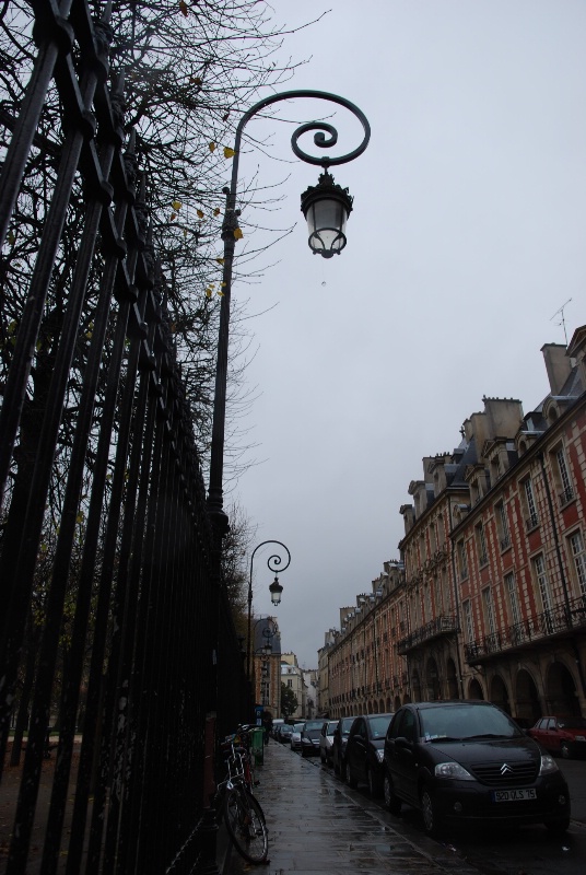 Paris Street - Place de Voges