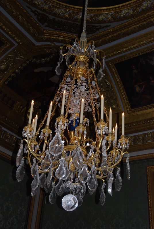 Chandelier - Versailles - Queen's chamber