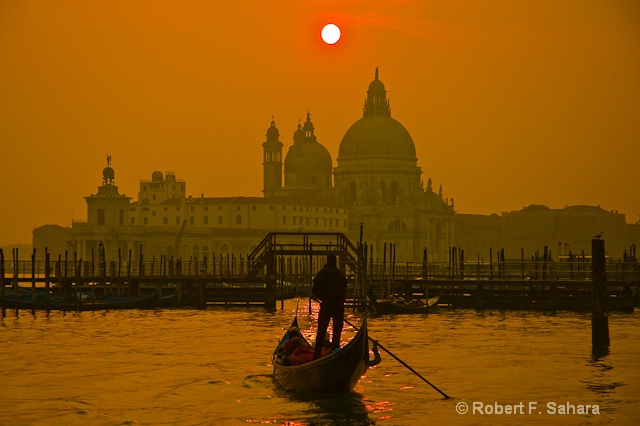 Venetian Gondolier - ID: 9514134 © Robert F. Sahara