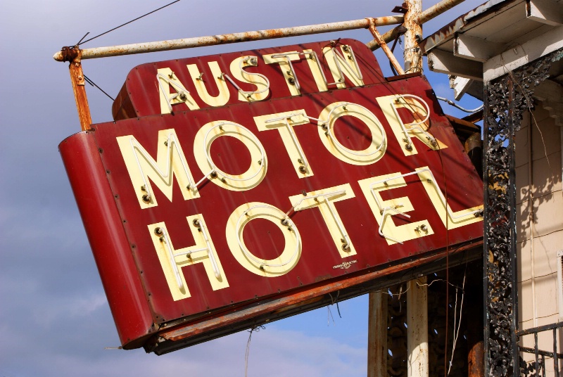 Austin Motor Hotel