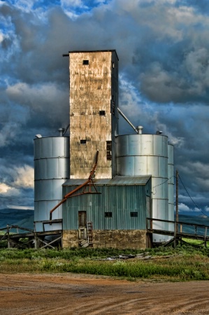 Hill City Grain Elevator HDR