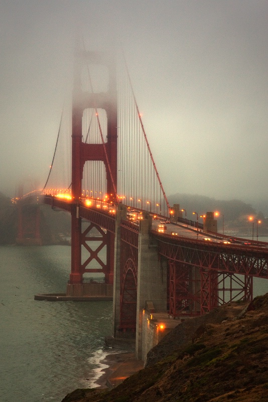 Golden Gate Bridge in Early Morning Fog - ID: 9598291 © Robert A. Burns
