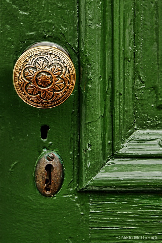 Green Door, detail