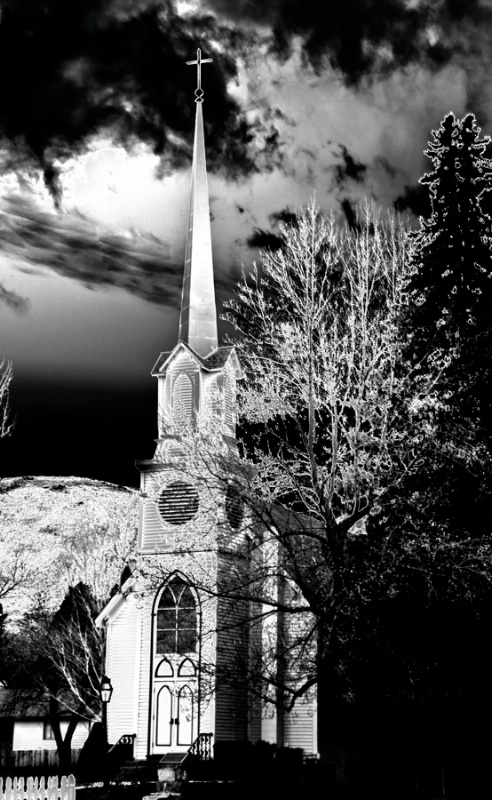 Night creeps at the old church - ID: 9631874 © Susan M. Reynolds