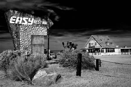 Easy Rest Inn 2010